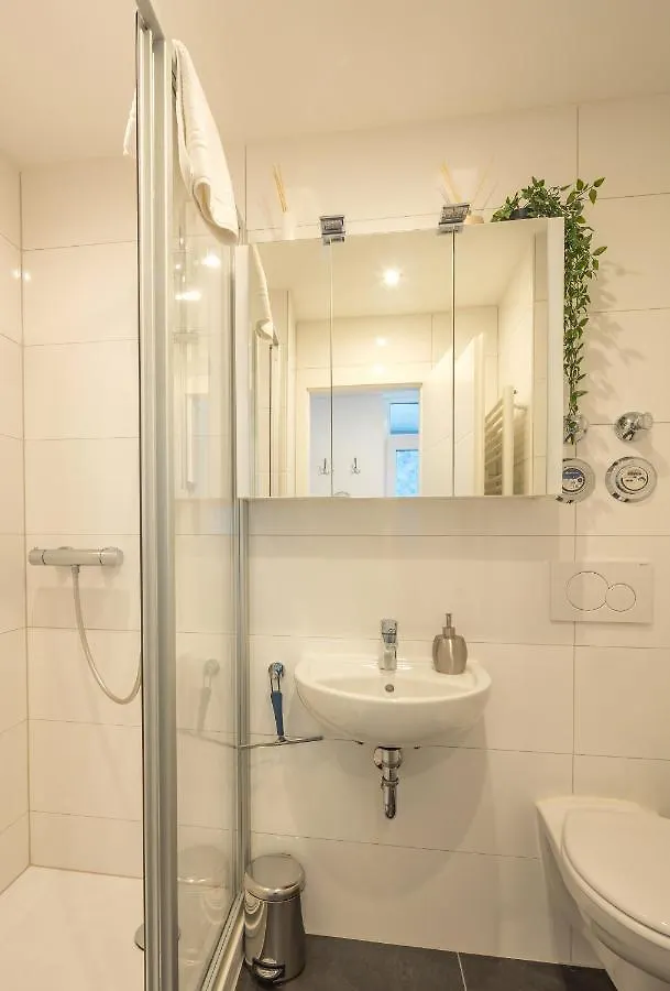 Sweethome - Business Apartment Mit Kuche Und Balkon ミュンヘン 0*,  ドイツ
